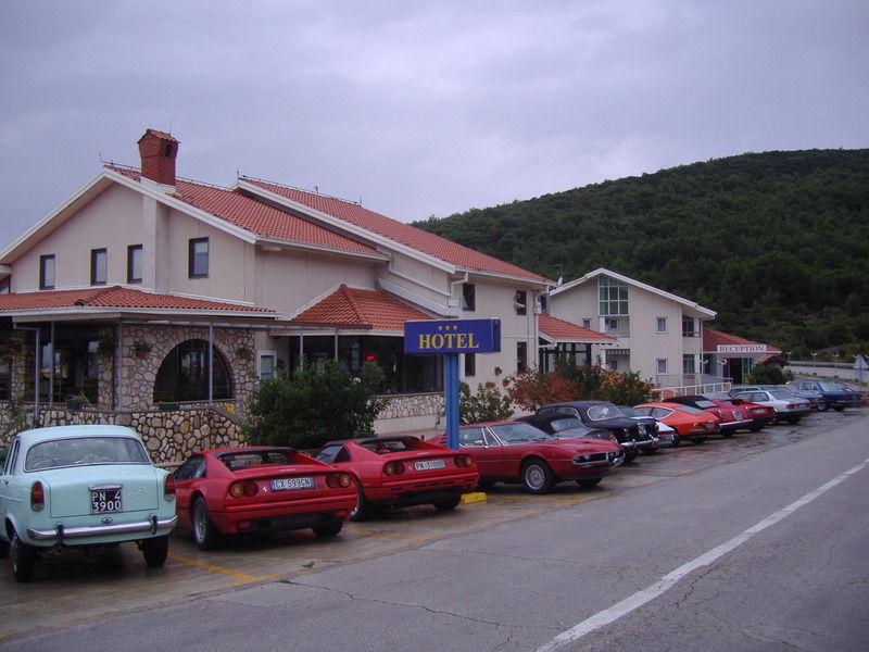 Martinšćica Hotel Zlatni Lav المظهر الخارجي الصورة